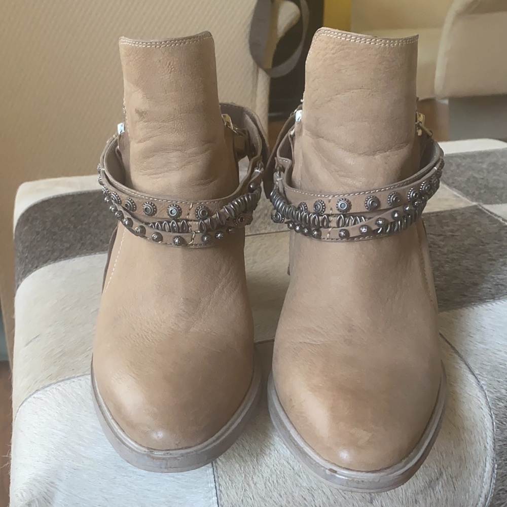 Dolce Vita studded leather open back bootie-Sz 8